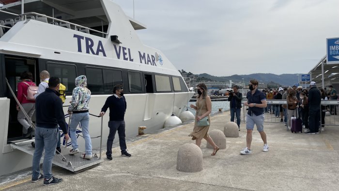 vie del mare fumata bianca per gli attracchi a maiori e cetara