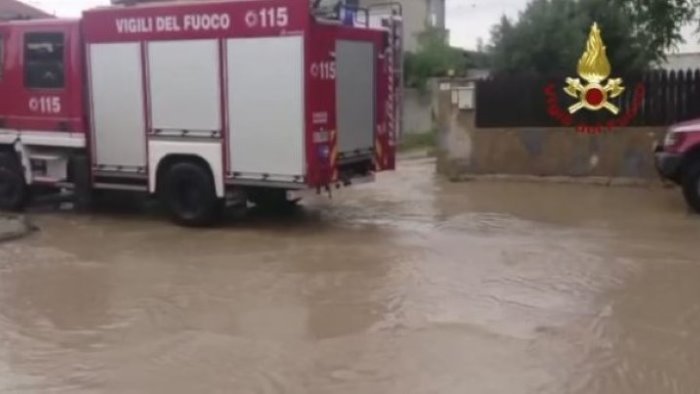 nubifragio in valle telesina strade allagate e ancora danni