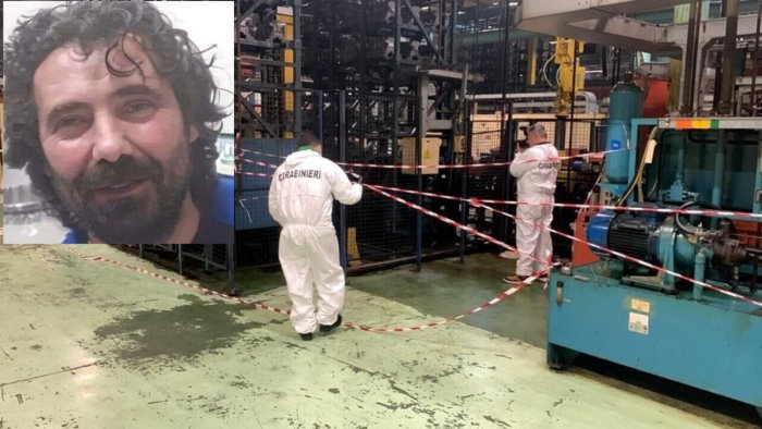 operaio morto alla stellantis oggi la perizia sul macchinario