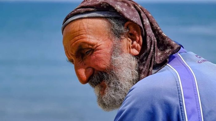 costiera addio a caronte ora rema verso il cielo