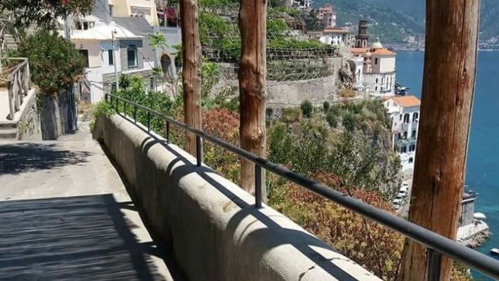 amalfi ascensori pubblici in funzione fino a mezzanotte