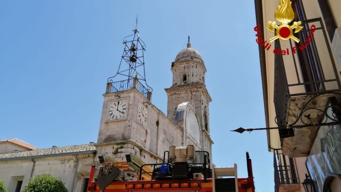 problemi alla stabilita della croce chiusa la cattedrale