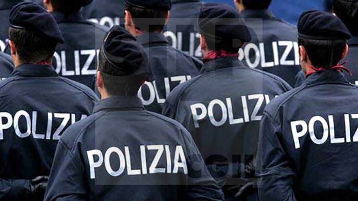 concorso polizia un emendamento per sbloccare le assunzioni