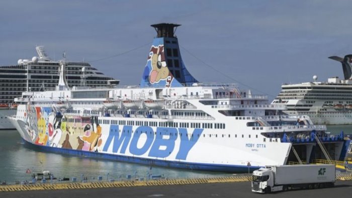 sardegna moby e tirrenia avviano le prenotazioni fino a maggio 2022