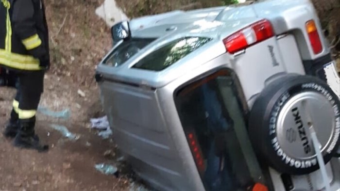 volturara irpina auto si ribalta con due coniugi a bordo muore 79enne