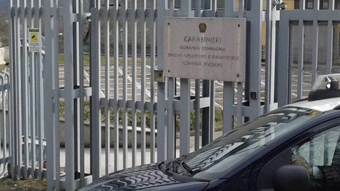 truffa e sostituzione di persona denunciato un 40enne di napoli