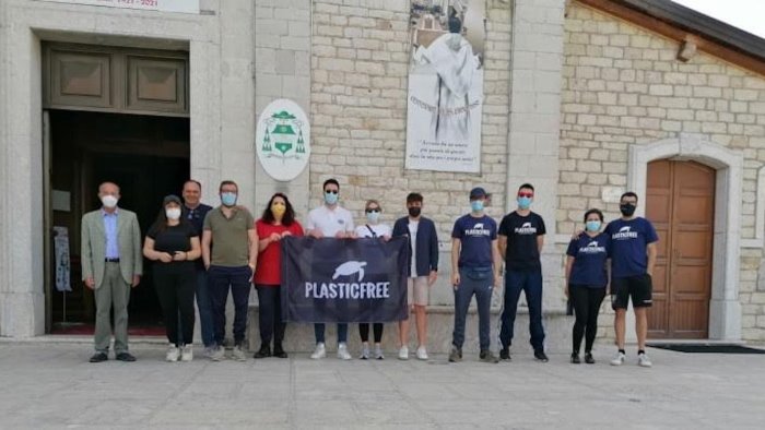 carpignano plastic free e anche mozzicone free boom di rifiuti raccolti