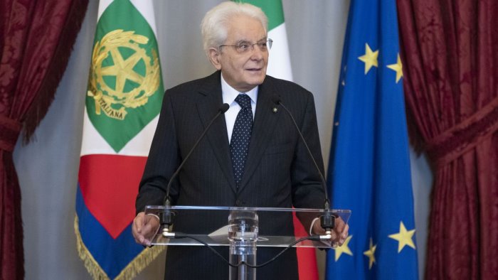 mattarella fiamme gialle in prima linea anche nell emergenza covid