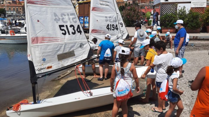 veladay a marina di camerota piccoli velisti imparano e si divertono