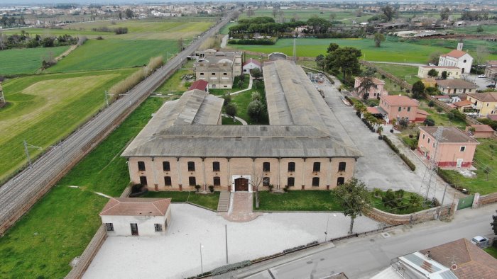 capaccio paestum il comune acquisisce l ex tabacchificio