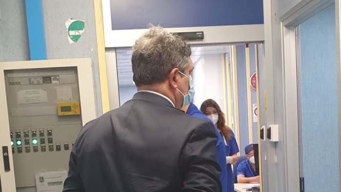 nocera aggressione al pronto soccorso direttore atteso per prossima settimana