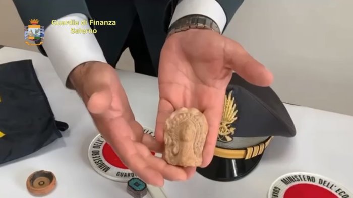 cilento sequestrati reperti archeologici al presidente di un ente no profit