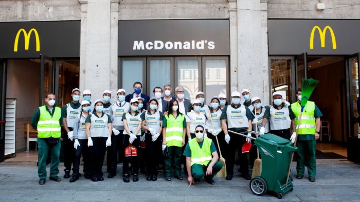 mcdonald s al via le giornate dedicate alla pulizia delle citta