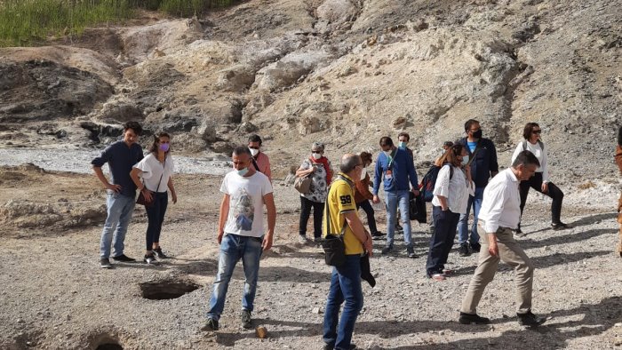 grande successo per la passeggiata fai alla mefite