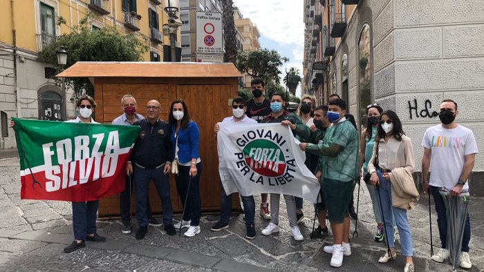 puliamo l italia i giovani di forza italia scendono in piazza anche a salerno