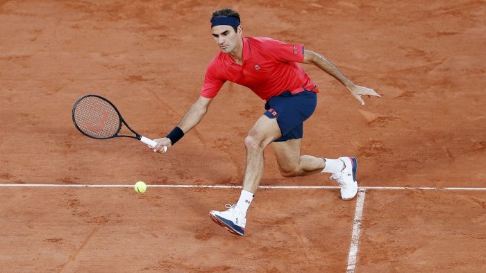 al roland garros forfait di federer berrettini vola ai quarti