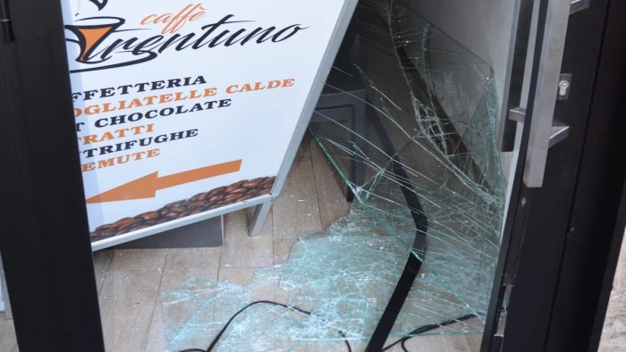 escalation di furti a salerno due nuovi colpi in centro citta