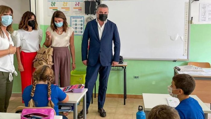 capaccio il messaggio di fine anno scolastico del sindaco alfieri