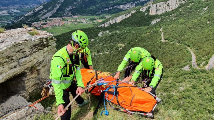 niente fondi al soccorso alpino e speleologico assistenza a rischio