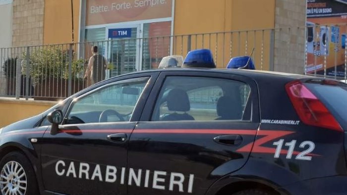 somma vesuviana ha scoperto il ladro in casa lo mette in fuga ma ora e grave