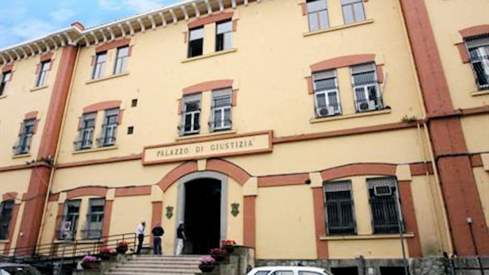 terremoto al tribunale di nocera inferiore robustella lascia la presidenza