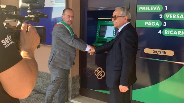 montano antilia inaugurato un nuovo sportello atm