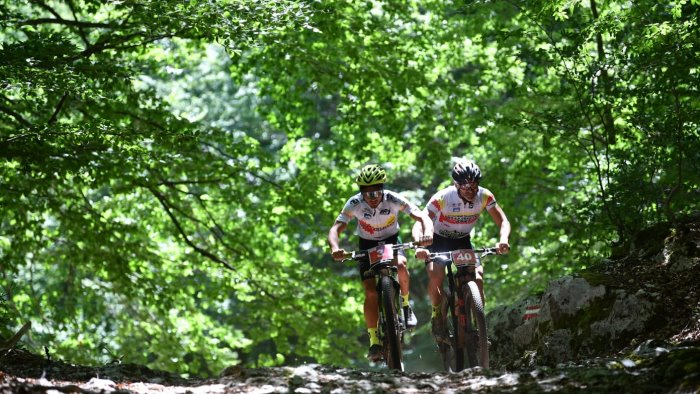 all ombra dei monti alburni lo spettacolo della mountain bike