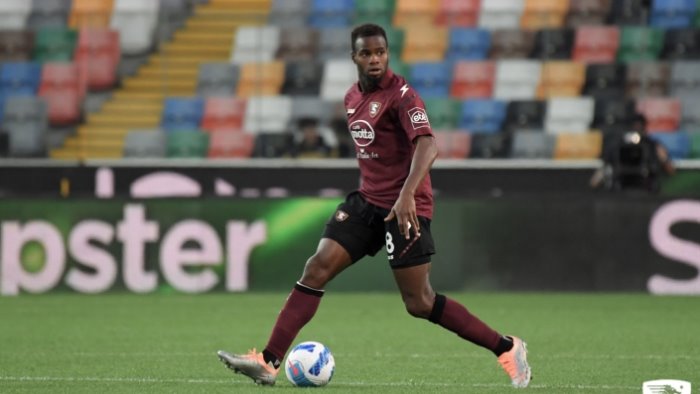 salernitana un altro tassello lassana coulibaly firma fino al 2026