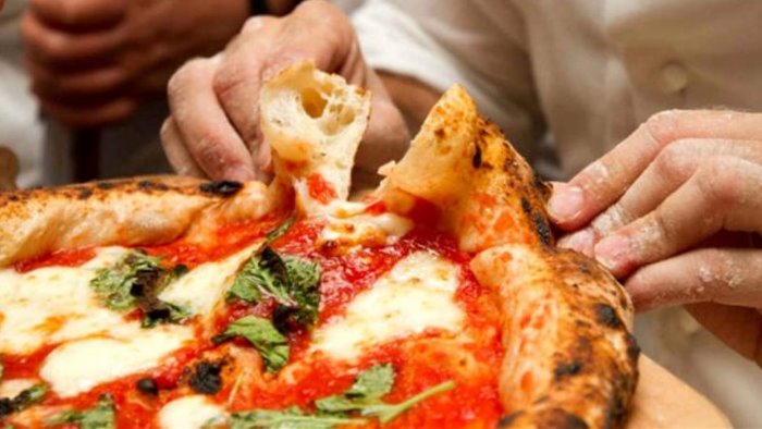 pizza napoli dopo il caso briatore la regione lancia operazione di marketing