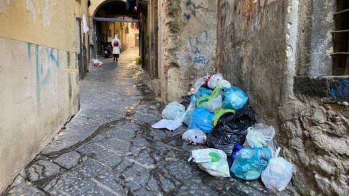 citta sporca federalberghi e sib chiedono un incontro urgente a salerno pulita