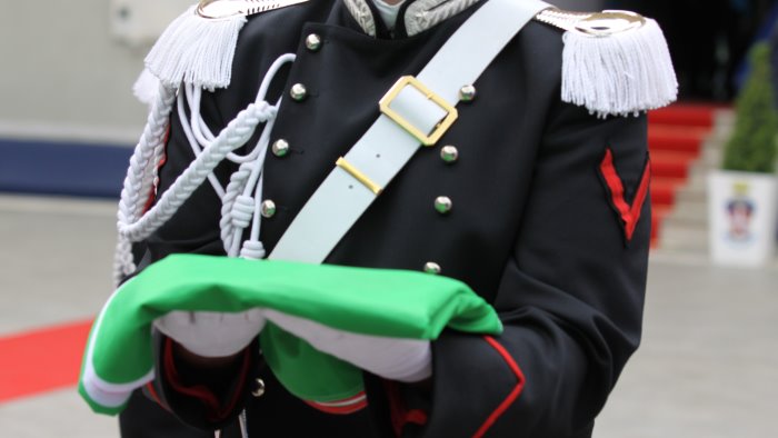 l arma dei carabinieri festeggia 208 anni la cerimonia al comando di avellino