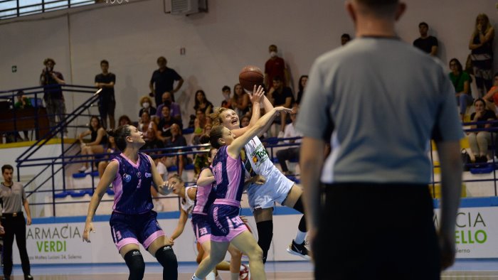 il salerno basket vince non basta livorno accede alla finale promozione