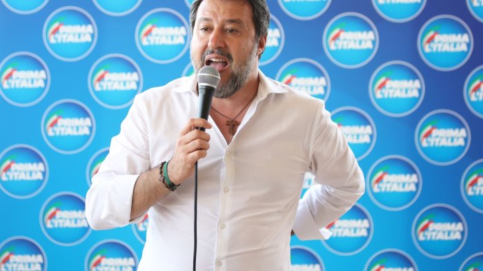 salvini meloni vuole abolire reddito di cittadinanza io lo cambierei