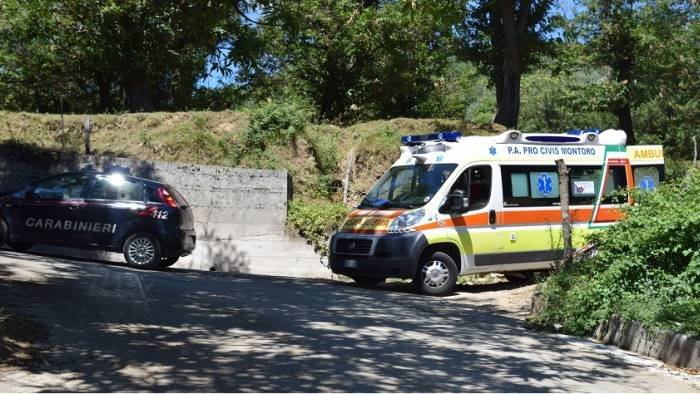 incidente sul lavoro a montoro grave un 48enne caduto da un albero