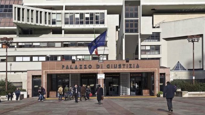 alunno aggredito e minacciato docente prima condannato e poi assolto