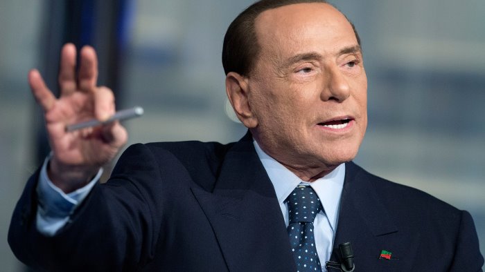 morte berlusconi il cordoglio del benevento calcio