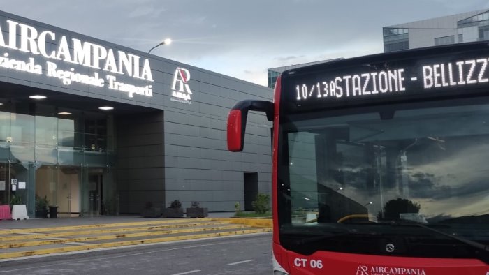 avellino air campania illumina di rosso la sede dell autostazione