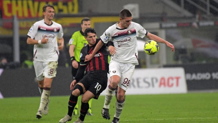 salernitana domani il riscatto di pirola rebus clausola per dia