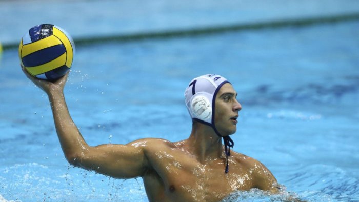 pallanuoto colpaccio della rari nantes salerno arriva il croato vrbnjak