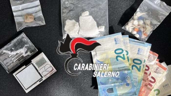 beccato con la droga mentre si trova ai domiciliari arrestato