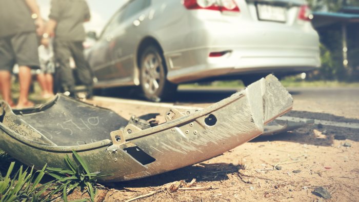 anziano travolto e ucciso da taxi abusivo nel casertano si indaga