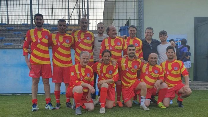 un gol per la solidarieta vince la squadra dell amministrazione grottaminarda