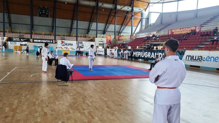 karate il torneo provinciale di kata e kumite raccoglie un grande successo