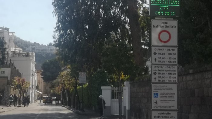 sorrento modifiche al regolamento d accesso alla zona a traffico limitato