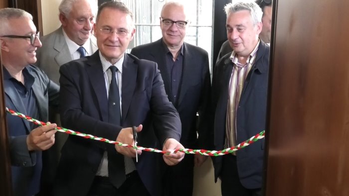 avellino fdi inaugura la nuova sede e apre a un accordo con festa