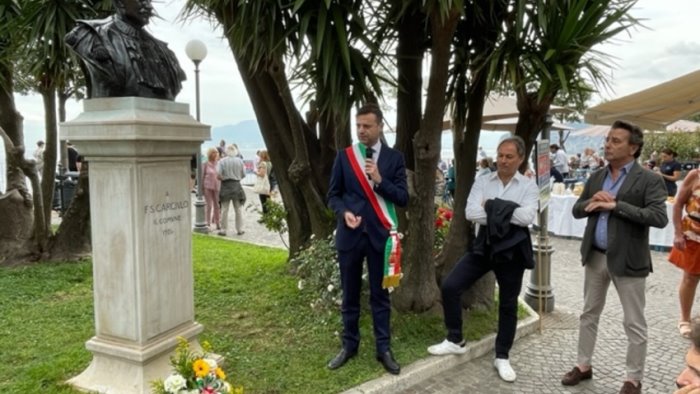 sorrento restaurato il busto di francesco saverio gargiulo in villa comunale