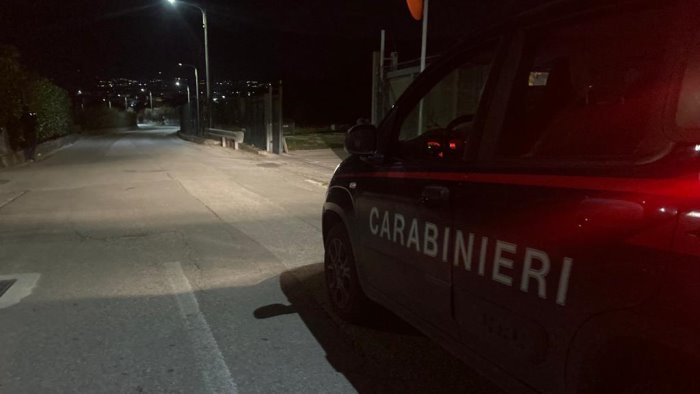 colpi pistola nel piazzale due feriti chiesto processo per padre e figlio