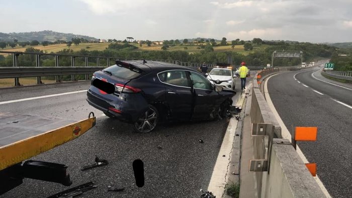 paura lungo l a16 napoli canosa ancora un incidente