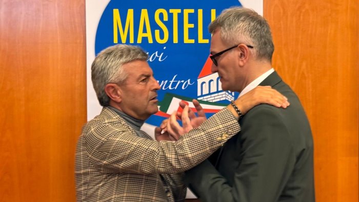 provincia i mastelliani rimettono deleghe intervengono lombardi e agostinelli