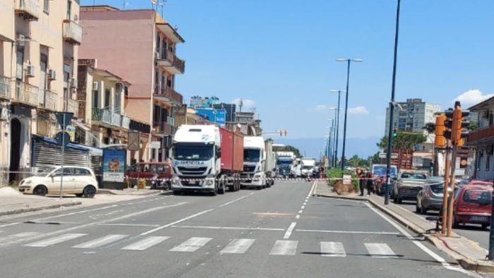 ancora sangue sulle strade di napoli donna investita e uccisa a ponticelli